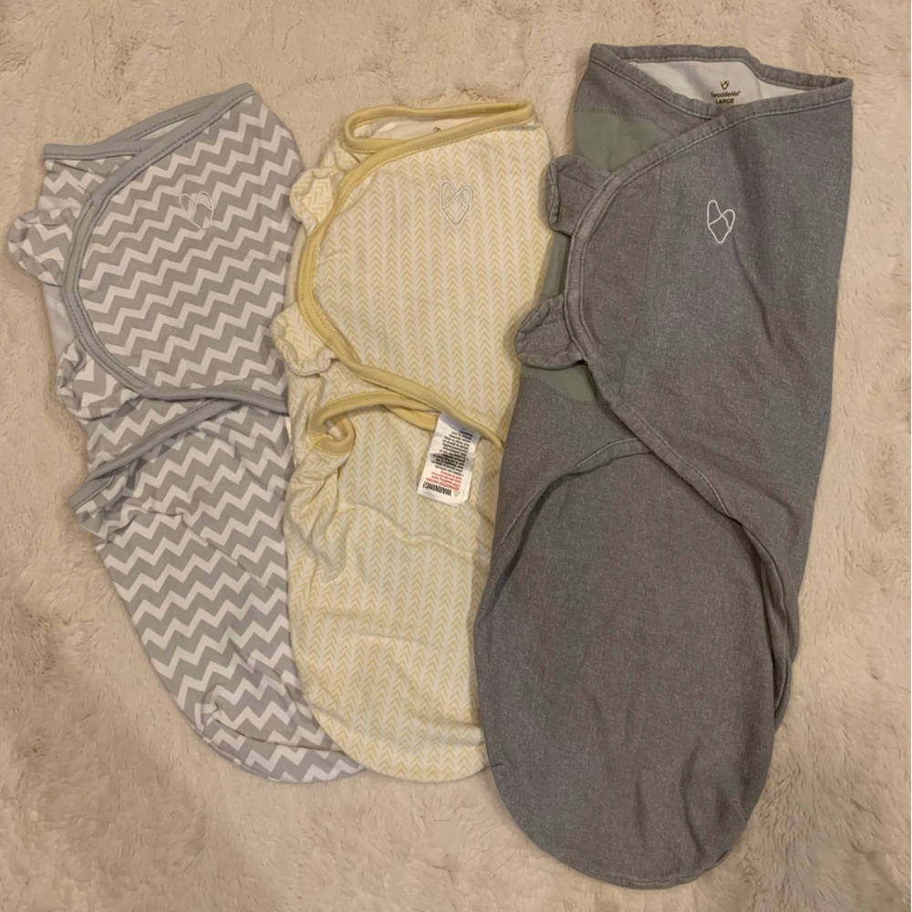 Swaddles Me sleep lot- 3 swaddles